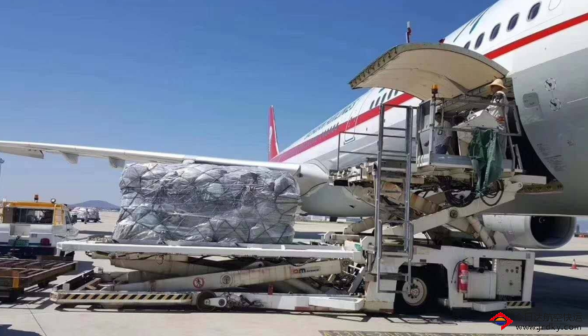 航空快運